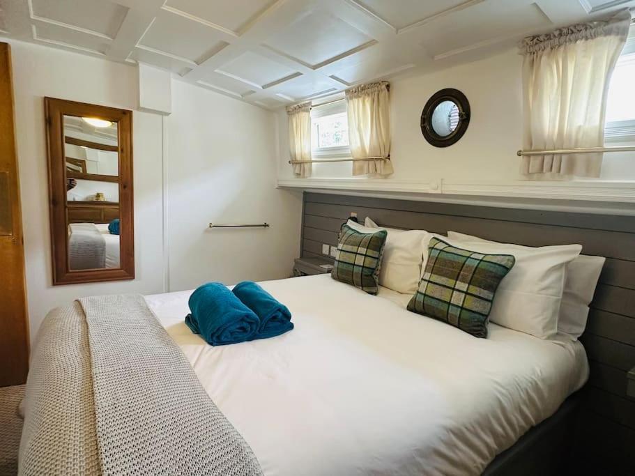 Unique Houseboat Experience I Central City Break York Bagian luar foto