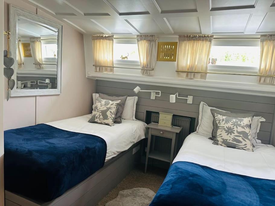 Unique Houseboat Experience I Central City Break York Bagian luar foto