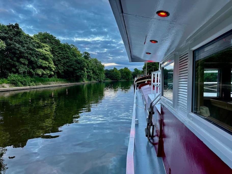 Unique Houseboat Experience I Central City Break York Bagian luar foto