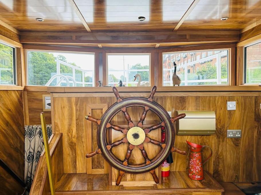 Unique Houseboat Experience I Central City Break York Bagian luar foto
