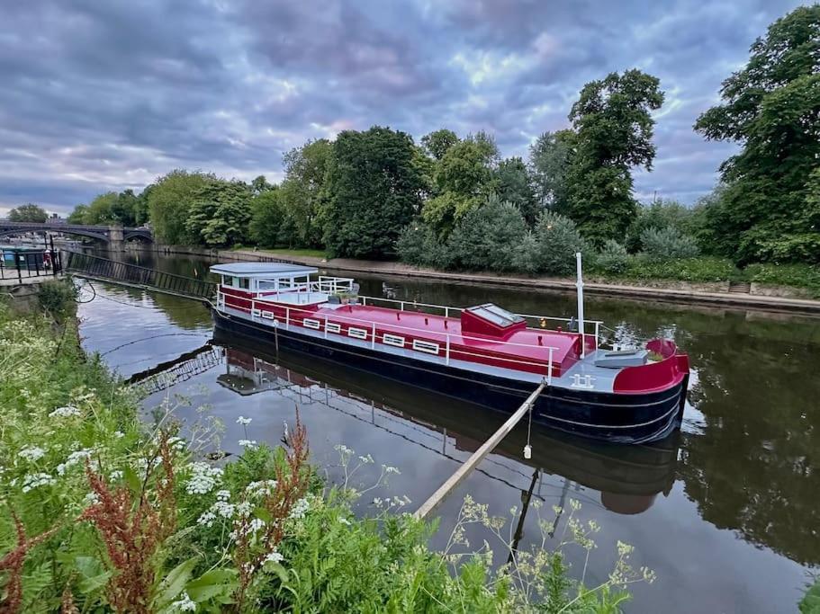 Unique Houseboat Experience I Central City Break York Bagian luar foto