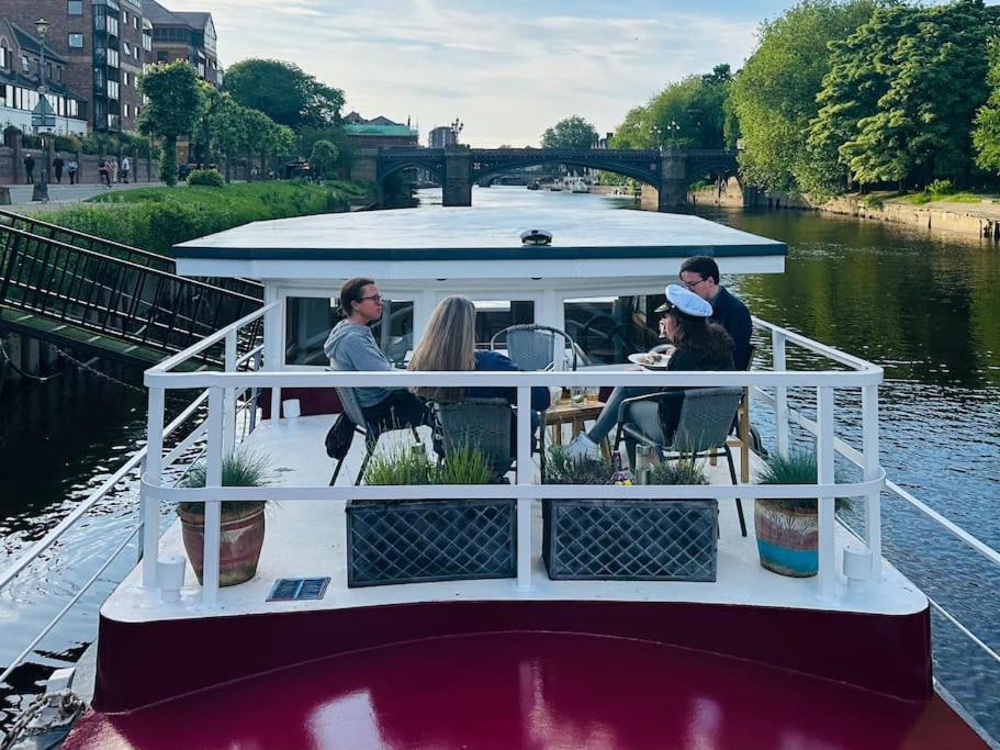 Unique Houseboat Experience I Central City Break York Bagian luar foto