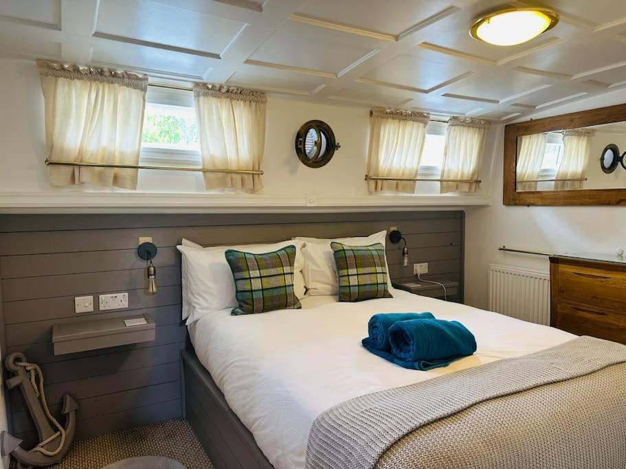 Unique Houseboat Experience I Central City Break York Bagian luar foto