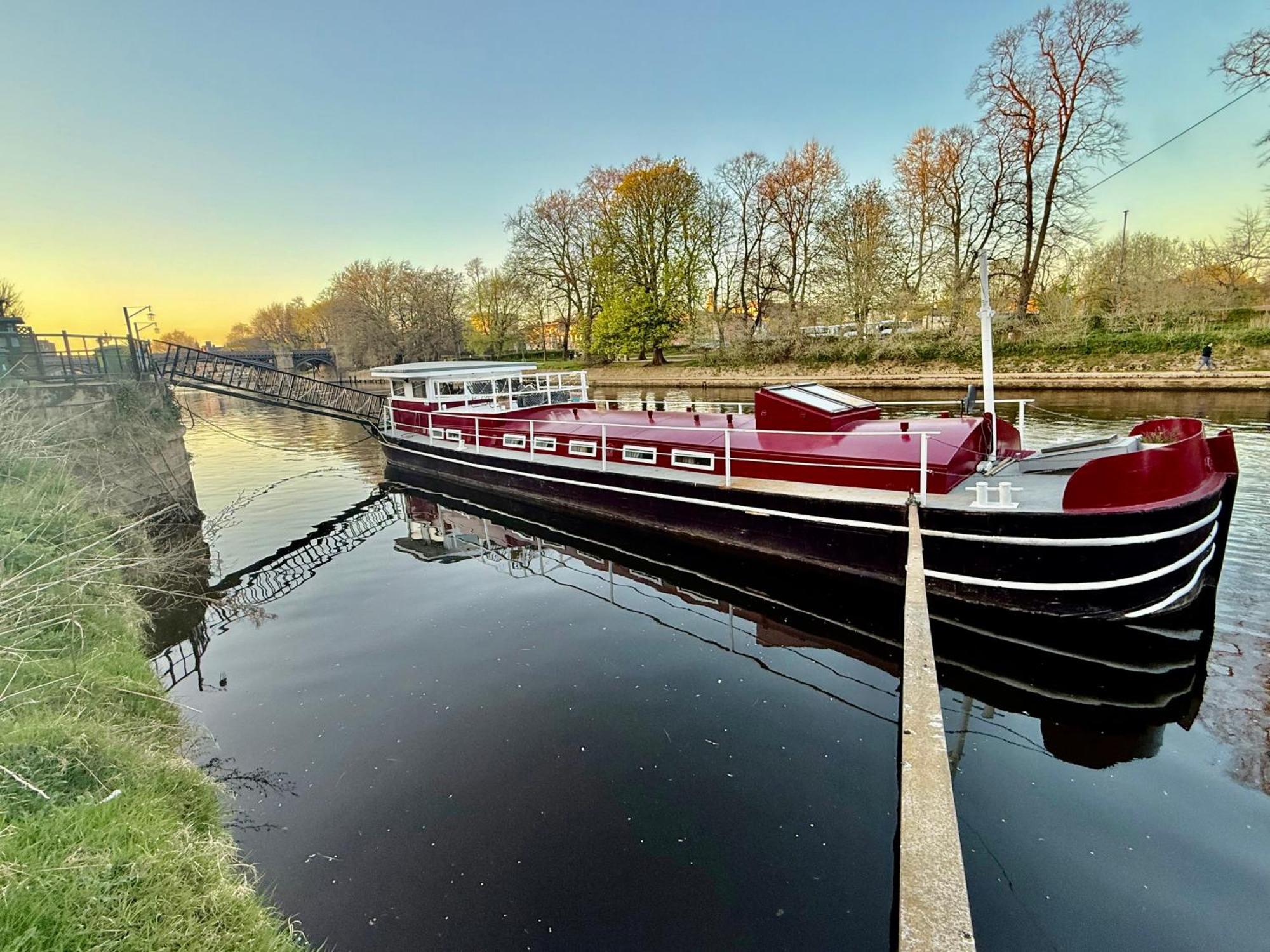 Unique Houseboat Experience I Central City Break York Bagian luar foto